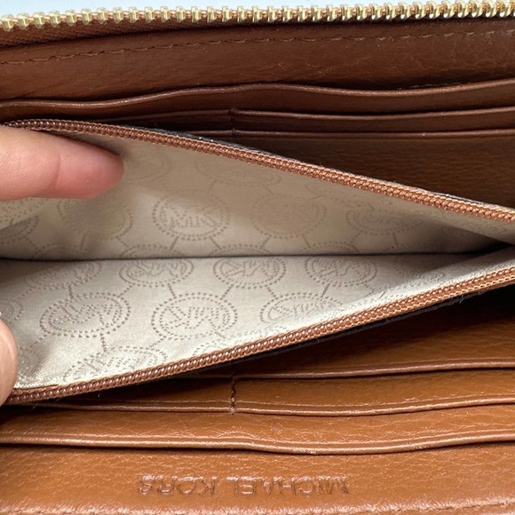 MICHAEL KORS Brown Zip Around Wallet - Picture 9 of 10